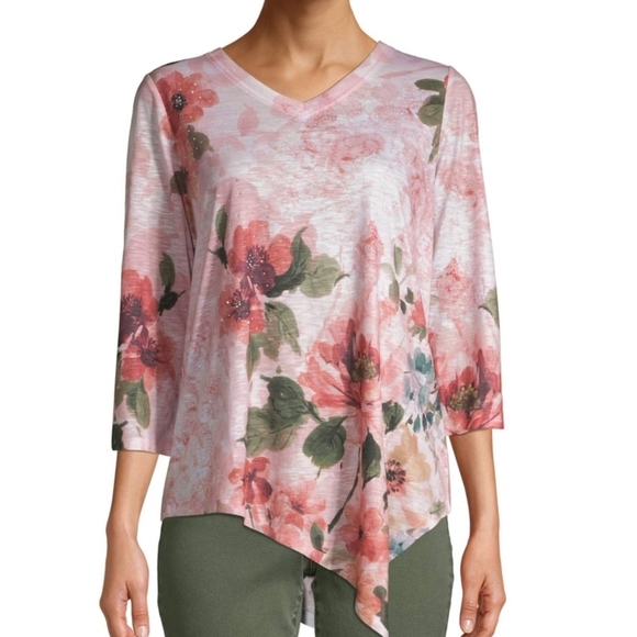 NWOT ...Time and Tru Shirt / Top - Picture 2 of 14